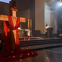 Galeria - Zakończenie drogi krzyżowej ulicami Bydgoszczy, wieczór uwielbienia „Serce Ojca”, 20 marca 2021 roku/fot. Anna Kopeć