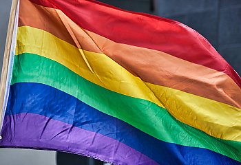 Polski Episkopat o kwestii LGBT+. Dokument przyjęty
