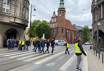 Wojownicy Maryi modlili się na Różańcu ulicami miasta 