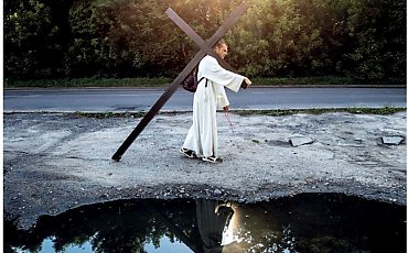 „Posłani” w Bydgoszczy. Film o drodze z krzyżem przez Polskę