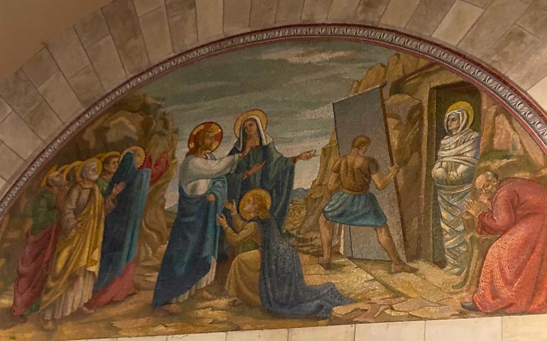 „Już cuchnie”. Ewangelia, która burzy nasze wyobrażenia o Bogu