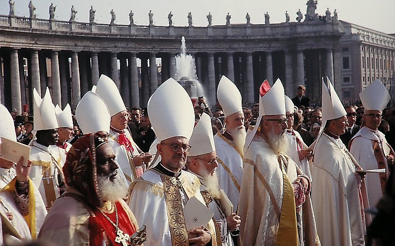 Poza Kościołem nie ma zbawienia. Czy Sobór Watykański II to odwołał?