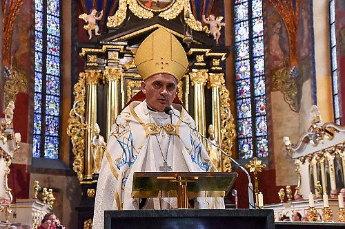 Biskup diecezji bydgoskiej Krzysztof Włodarczyk obchodzi urodziny. Niech spłynie na niego moc łask Bożych