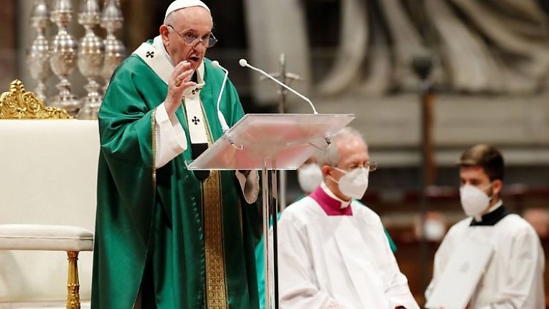 Papież Franciszek: Synod jest podążaniem wspólną drogą